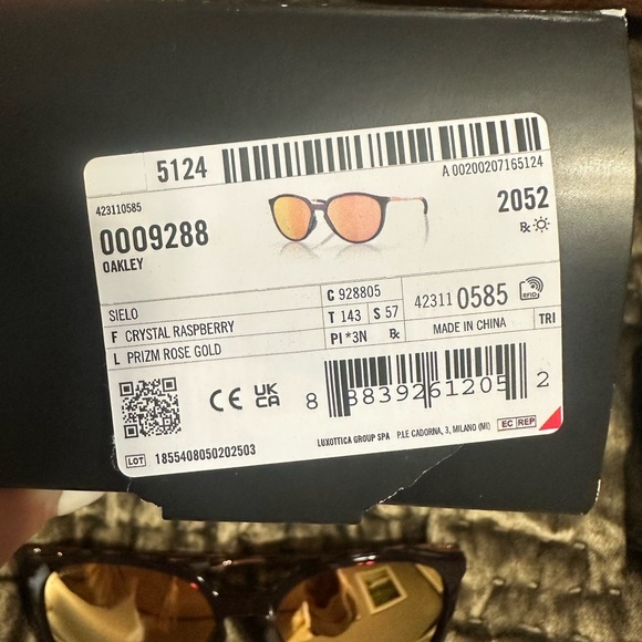 Oakley - 009288 Sielo Crystal Raspberry Sunglasses main image 4